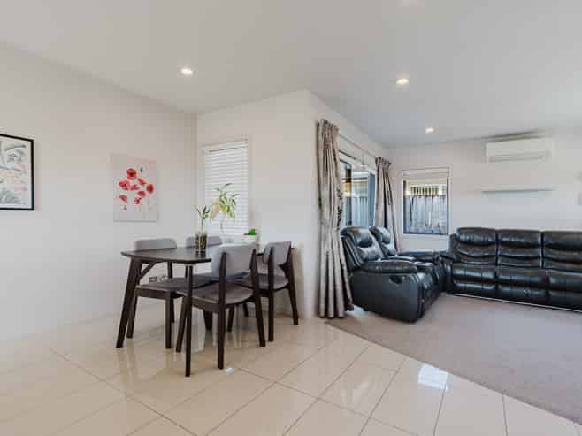 2 Southbrook Close, Glenview