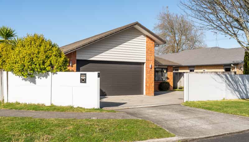 2 Southbrook Close, Glenview