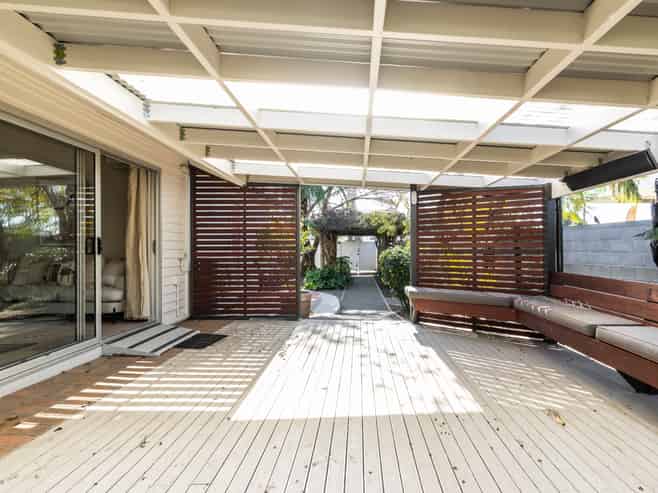 161 Main Road, Clive