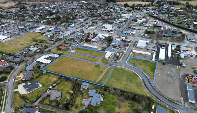20 & 21 Saleyard Drive, Amberley