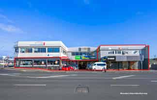 HIGH PROFILE CORNER SITE - UNMISSABLE OPPORTUNITY
