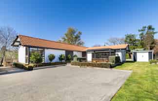 13 Selwyn Road, Havelock North