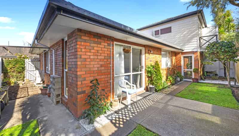 2/48 Longfellow Street, Sydenham