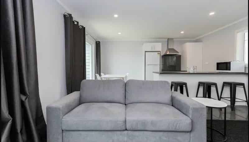 818A Beach Road, Browns Bay