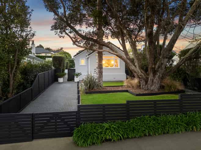 8 Taiere Terrace, Onehunga