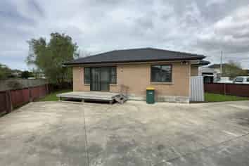 19a Rongomai Road, Otara