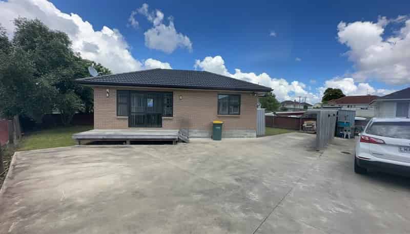 19a Rongomai Road, Otara