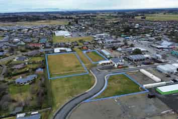 20 & 21 Saleyard Drive, Amberley