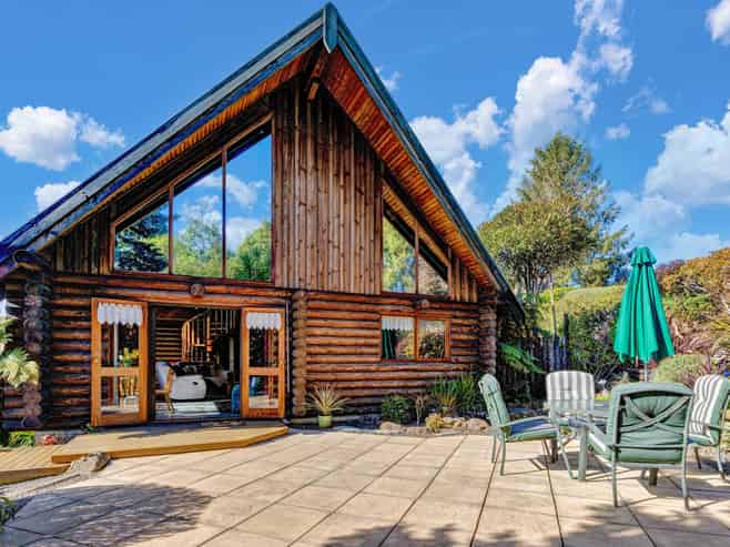 1698 Cust Road, Cust