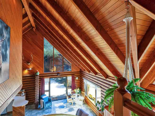 1698 Cust Road, Cust