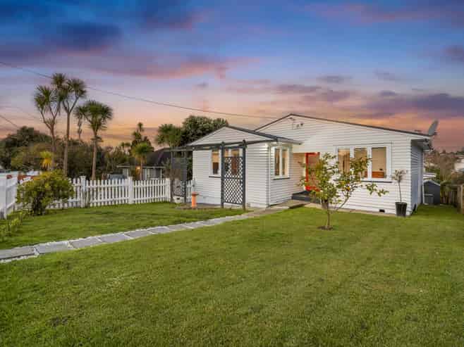 1/4 Ambler Avenue, Glen Eden