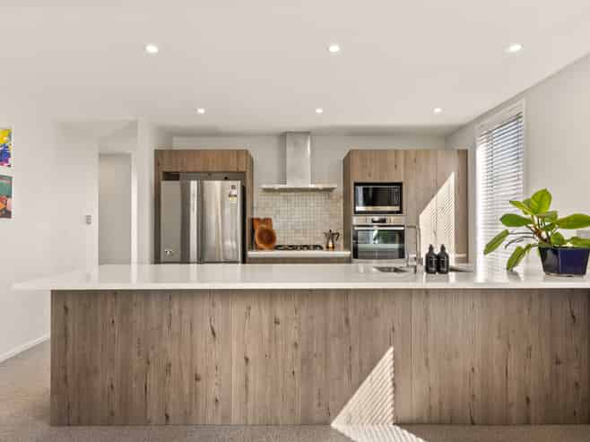 91 Glidepath Road, Hobsonville