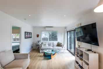11B Riversdale Road, Avondale