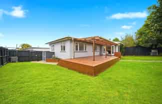 102 Taikata Road, Te Atatu Peninsula