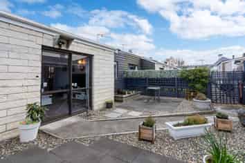 123F Macandrew Road, SOUTH DUNEDIN
