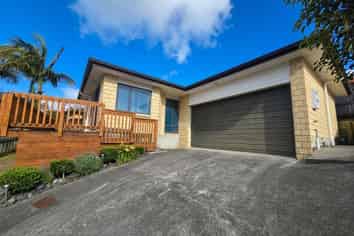 15 Dovey Place, Massey