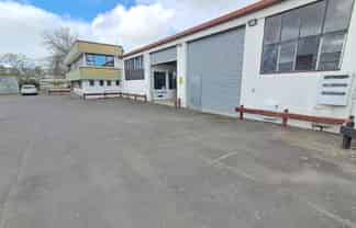 PAKURANGA RARE OPPORTUNITY
