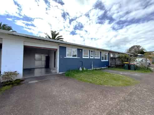 2/57 Cardiff Road, Pakuranga