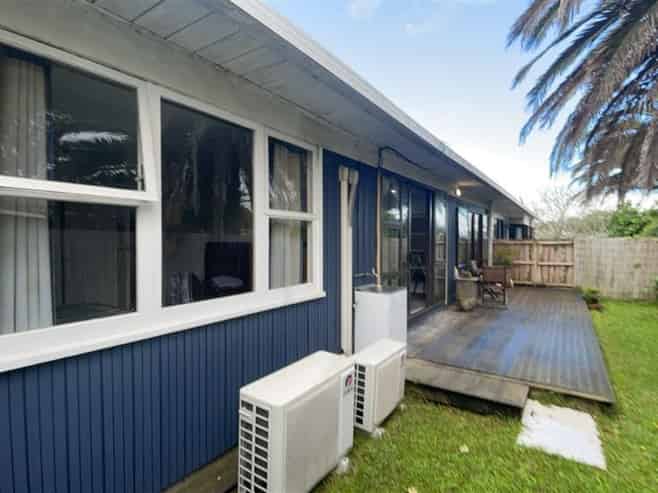 2/57 Cardiff Road, Pakuranga