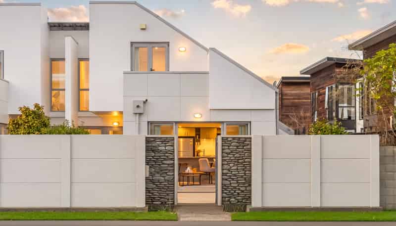 140J Sherborne Street, Saint Albans