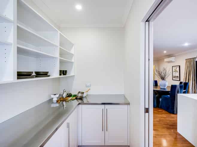 6 Percy Berry Place, Havelock North