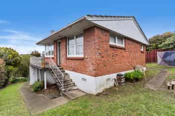 31 Simkin Avenue, Saint Johns