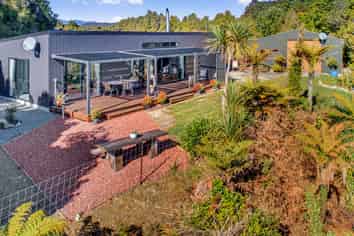162 Havill Drive, Hokitika