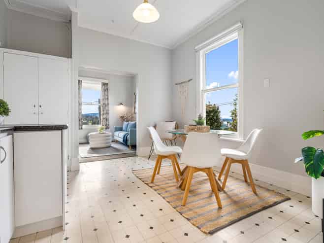6 Vickery Place, Maryhill