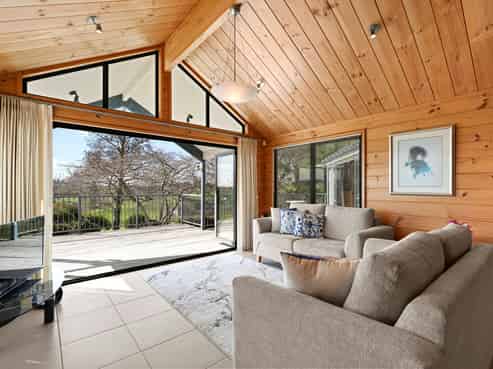 30 Stonebridge Estate Road, Temple View