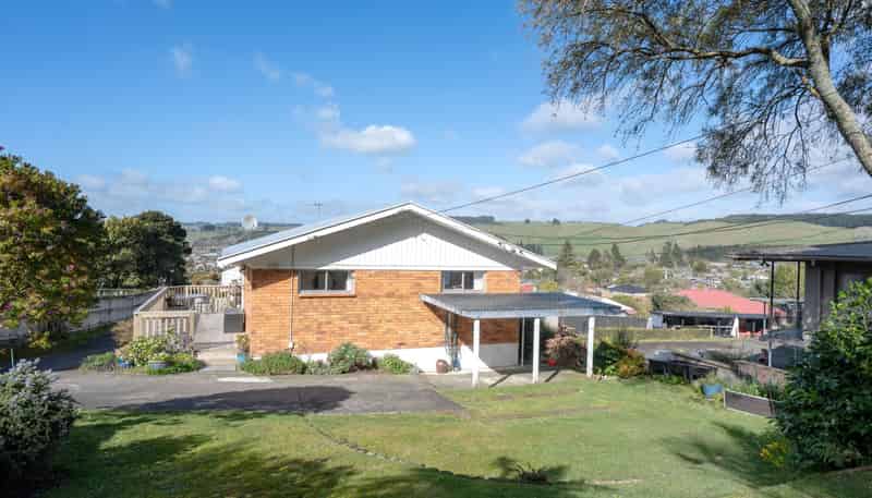 15A Mountain Road, Western Heights