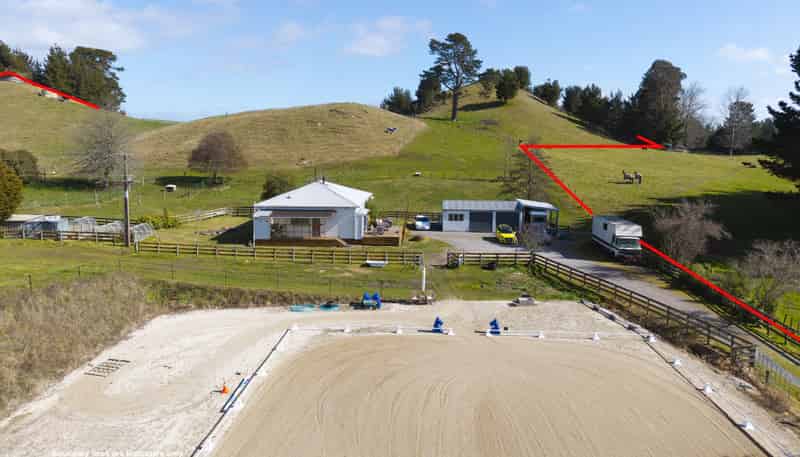160 White Road, Broadlands Forest