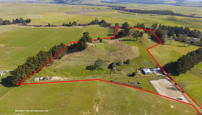 160 White Road, Broadlands Forest