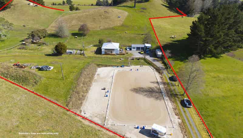 160 White Road, Broadlands Forest