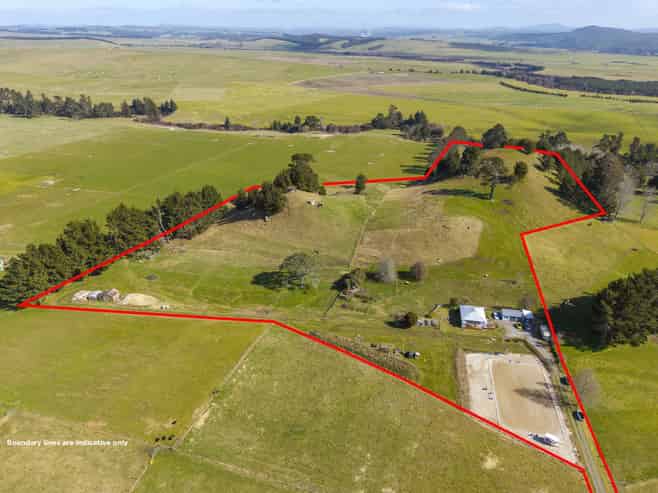 160 White Road, Broadlands Forest