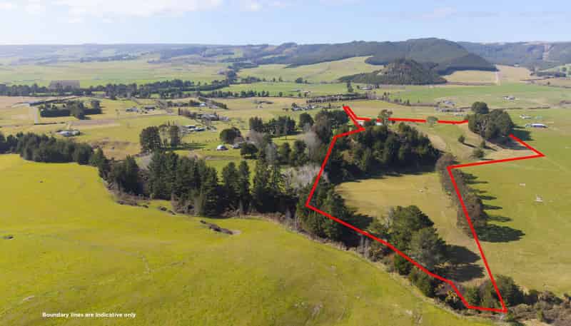 160 White Road, Broadlands Forest