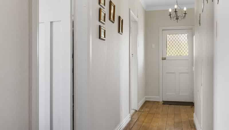 160 White Road, Broadlands Forest