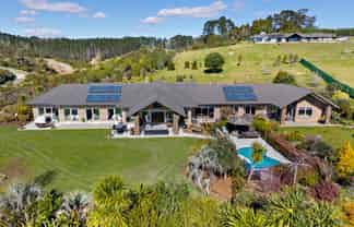 35 Polo Lane, Whitford