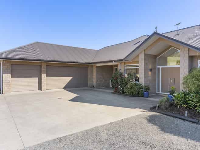 35 Polo Lane, Whitford