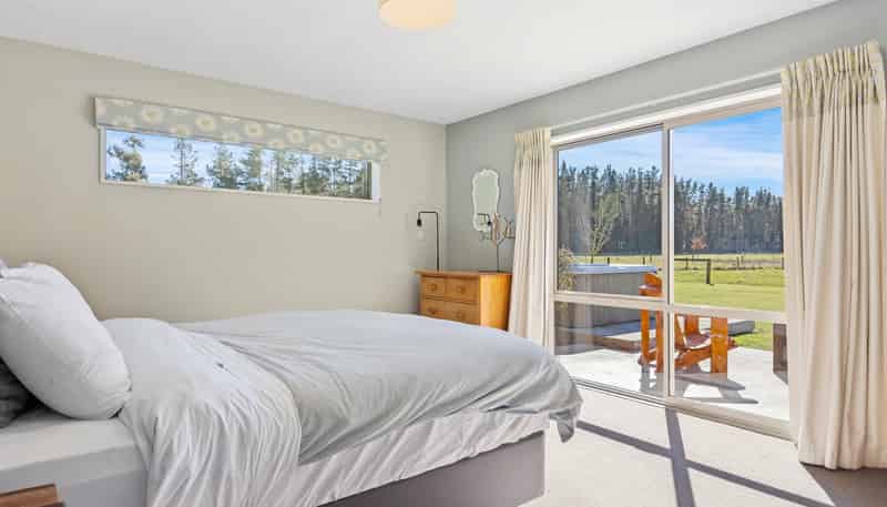 724 Loburn Whiterock Road, Loburn