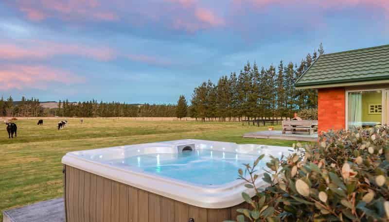 724 Loburn Whiterock Road, Loburn