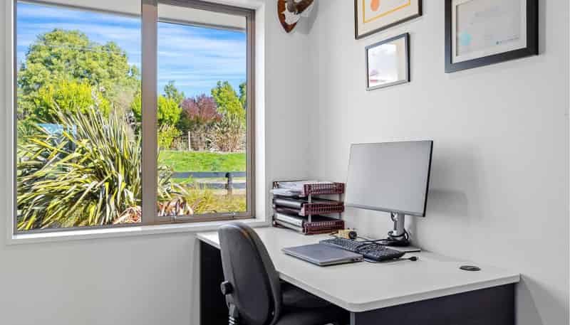 724 Loburn Whiterock Road, Loburn