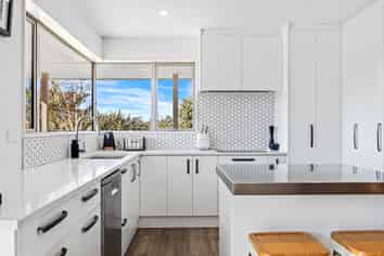 724 Loburn Whiterock Road, Loburn