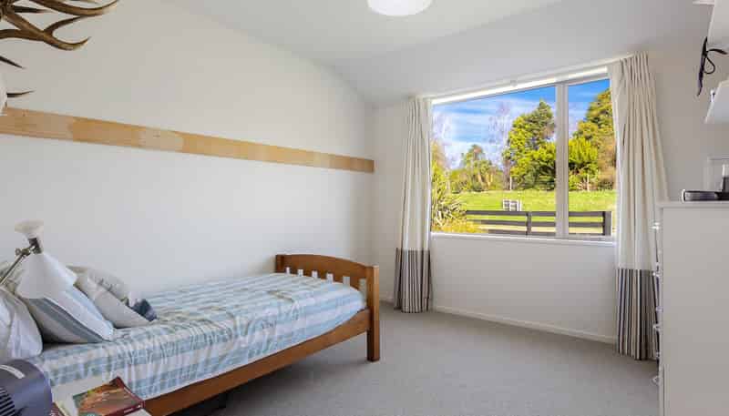 724 Loburn Whiterock Road, Loburn