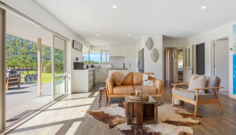 724 Loburn Whiterock Road, Loburn