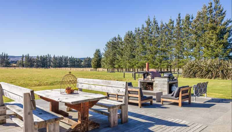 724 Loburn Whiterock Road, Loburn