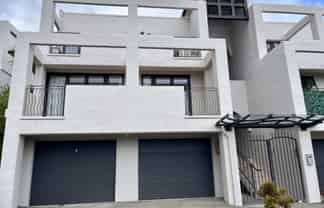13/8 Monte Cassino Place, Birkenhead