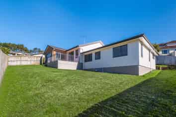 100 George Deane Place, Greenhithe