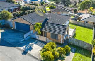 100 George Deane Place, Greenhithe