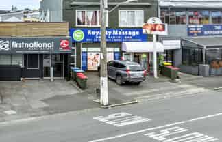 Motivated vendor demands sale in Royal Oak