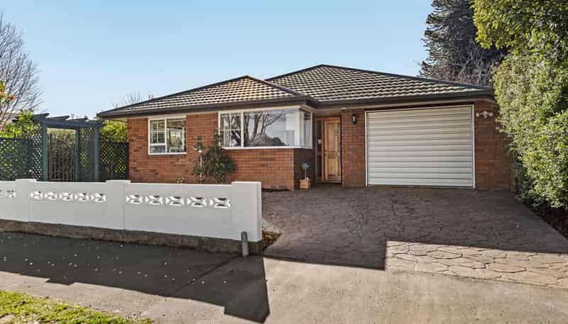 2/18 Barnes Road, Redwood